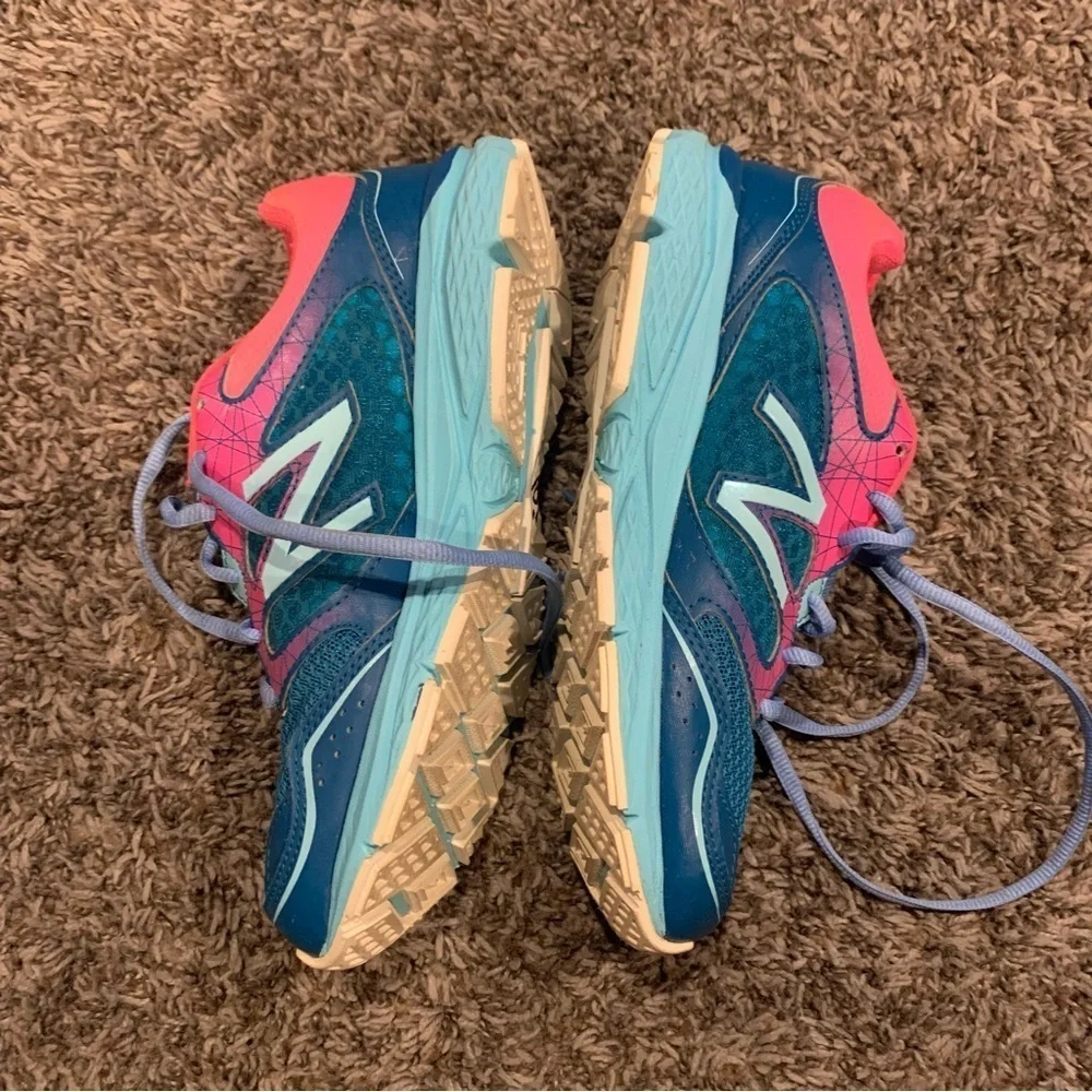 Women’s New Balance Tennis Shoe